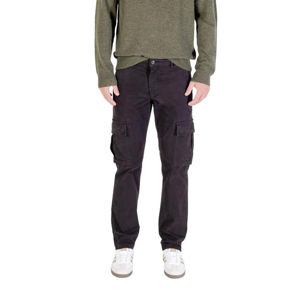 Lyle & Scott Black Cotton Cargo Pants by Lyle & Scott